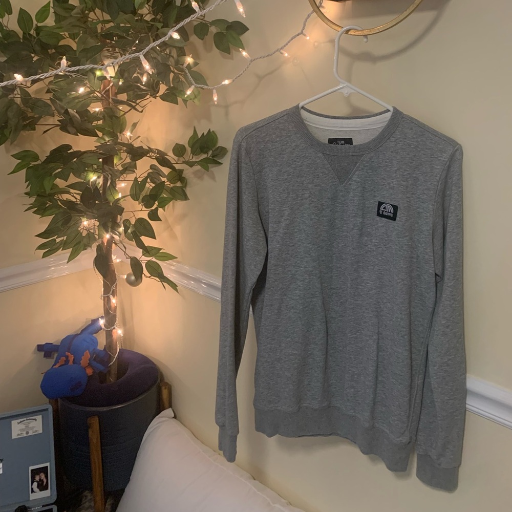 TSM Sweater || Medium